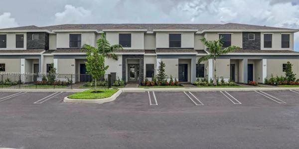 322 NE 1st Dr 1, Florida City, Florida 33034, USA