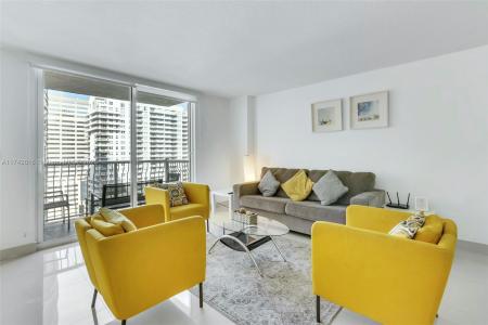 1200 Brickell Bay Dr 2504, Miami, Florida 33131, USA
