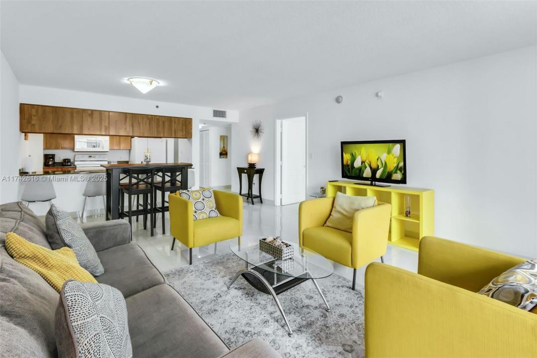1200 Brickell Bay Dr 2504, Miami, Florida 33131