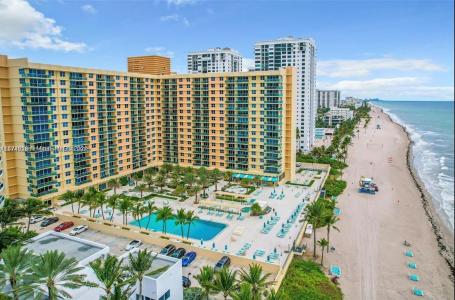 2501 S Ocean Dr PH32, Hollywood, Florida 33019, USA