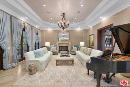 WALDEN Drive, Beverly Hills, Kaliforniya 90210, Amerika Birleşik Devletleri