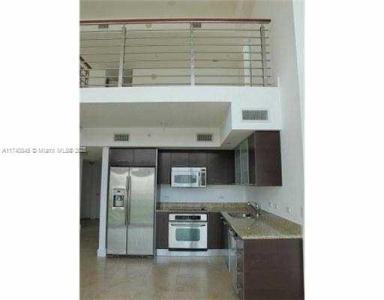 41 SE 5th St 802, Miami, Florida 33131, USA