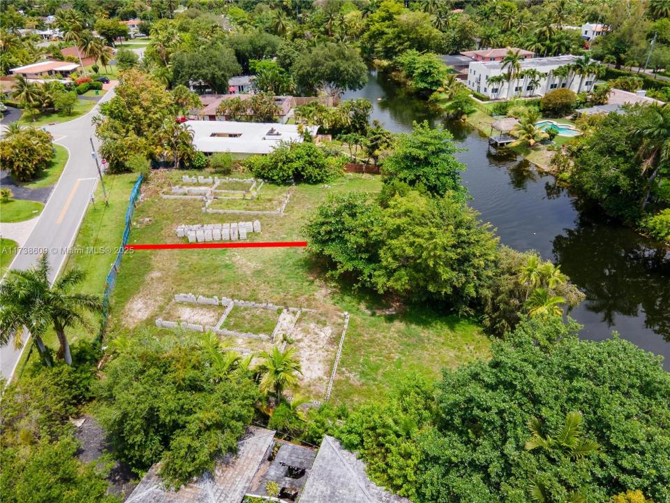 11595 W Biscayne Canal Rd, Miami, Florida 33161, HOA KỲ