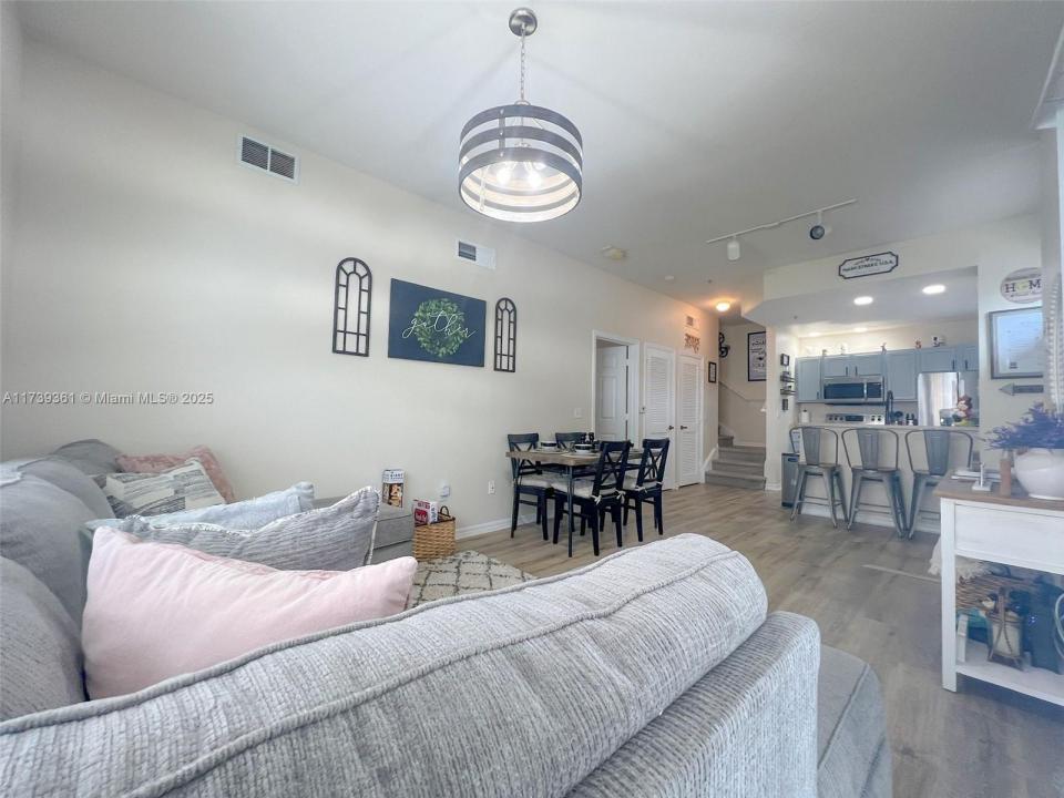 4003 SANTA MARIA DRIVE 101, Kissimmee, 佛罗里达州 34741, 美国