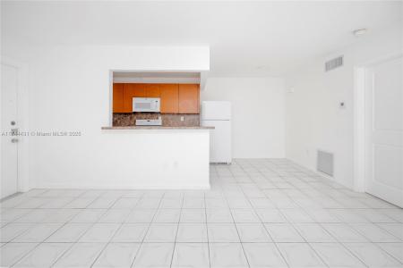 1060 NE 78th St Rd 8, Miami, Florida 33138, USA
