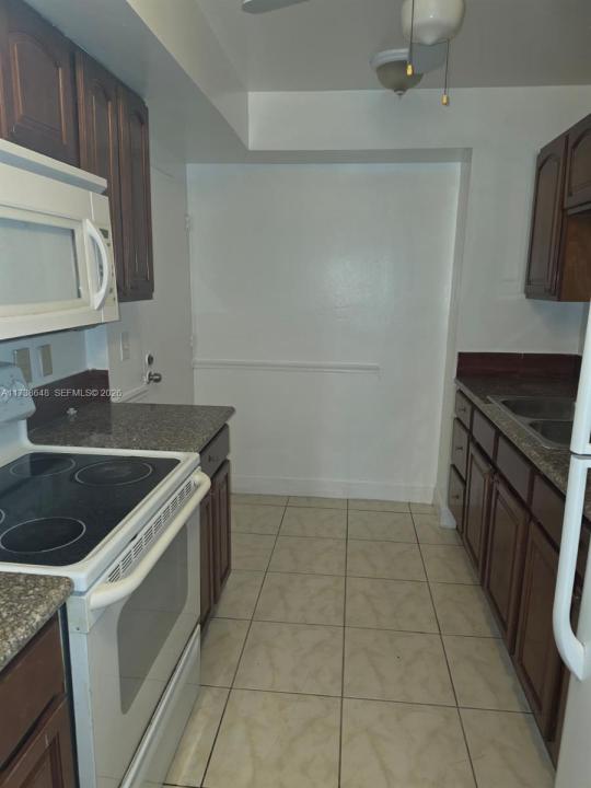 3301 Spanish Moss Ter 415, Lauderhill, Floride 33319, États-Unis