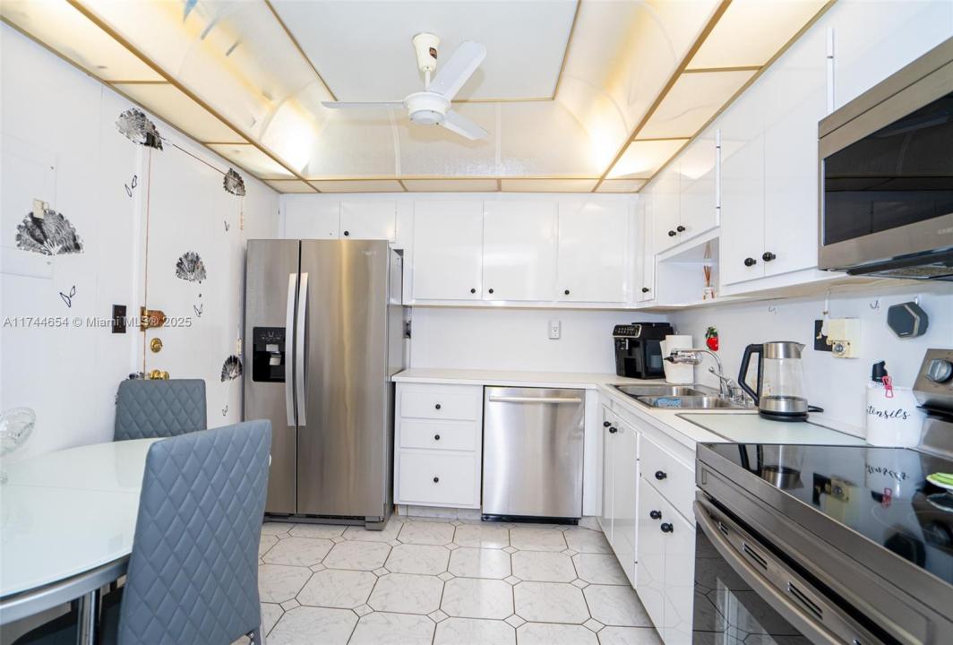 1833 S Ocean Dr 1103, Hallandale Beach, Florida 33009, HOA KỲ