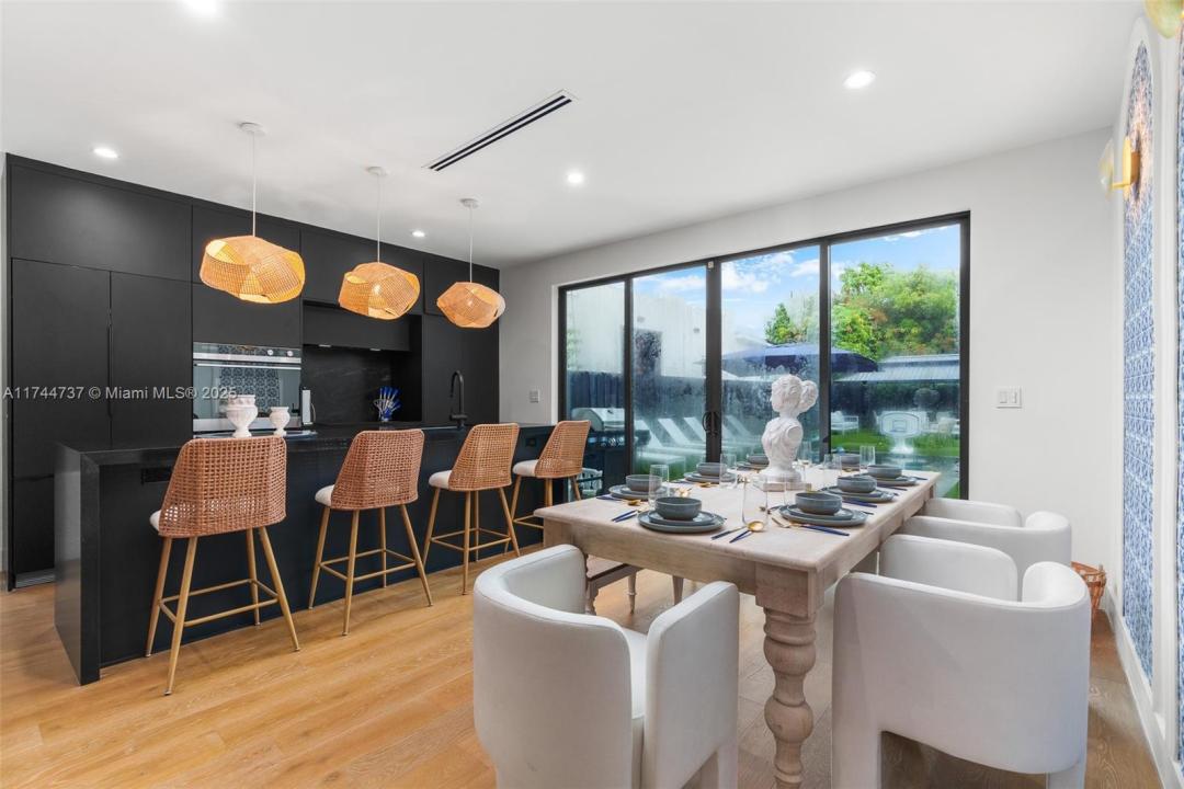 408 NW 52nd St, Miami, Florida 33127