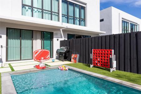 416 NW 52nd St, Miami, Florida 33127, USA