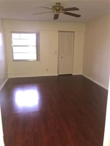 301 SW 135th Ave 402C, Pembroke Pines, Florida 33027, USA