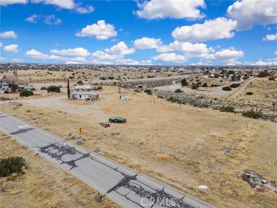 Verbena Road, Oak Hills, California 92344