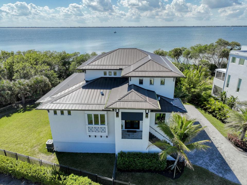 7683 Pelican Pointe Drive, Pelican Pointe West, Jensen Beach, Floride 34957, États-Unis