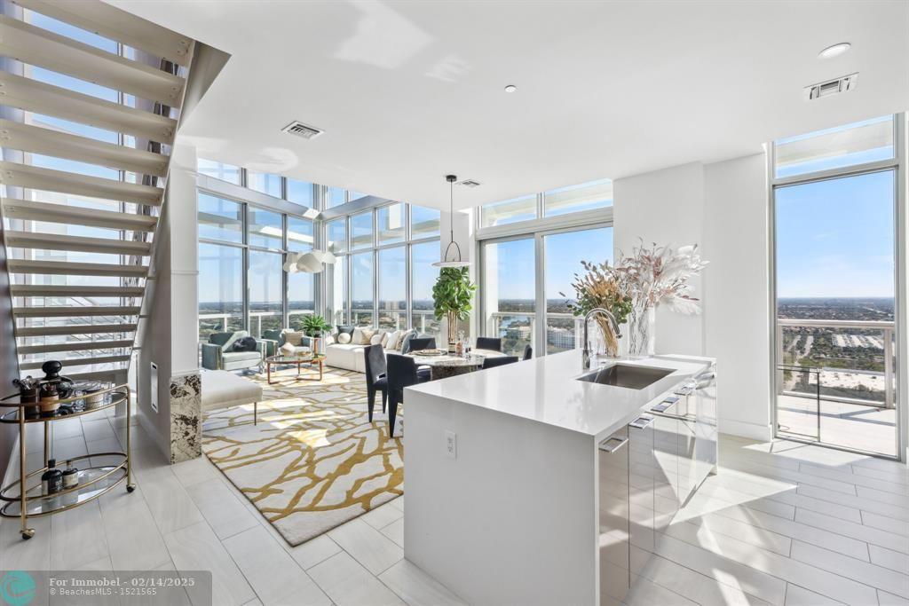2000 Metropica Way PH09, Sunrise, Florida 33323