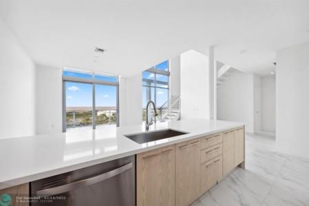 2000 Metropica Way PH11, Sunrise, Florida 33323