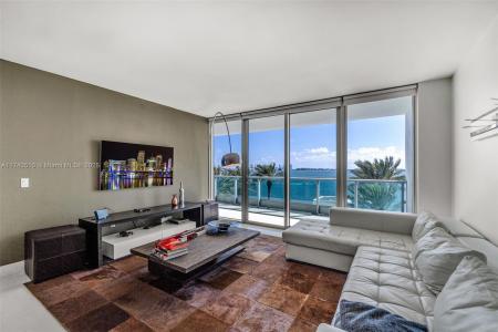 1331 Brickell Bay Dr 1007, Miami, Florida 33131, USA