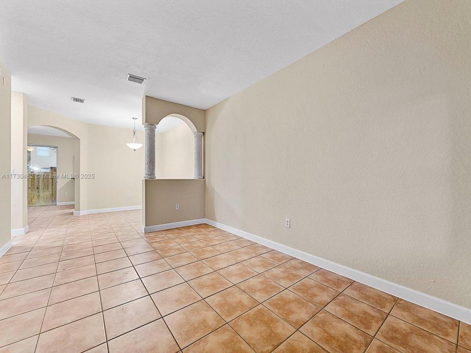 2463 SE 15th Ct, Homestead, فلوريدا 33035, الولايات المتحدة