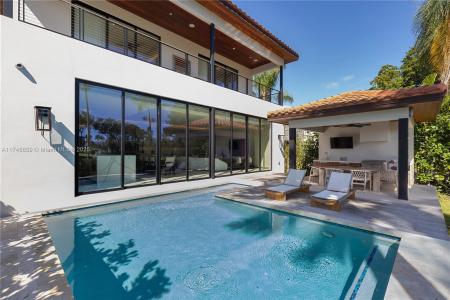 5831 Alton Rd, Miami Beach, Florida 33140, USA