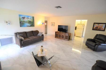 2886 E Fernley Dr 58, West Palm Beach, Florida 33415, USA