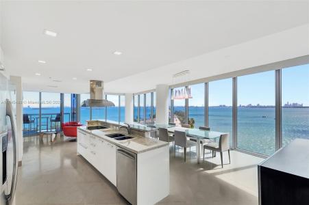 601 NE 36th St 912, Miami, Florida 33137, USA