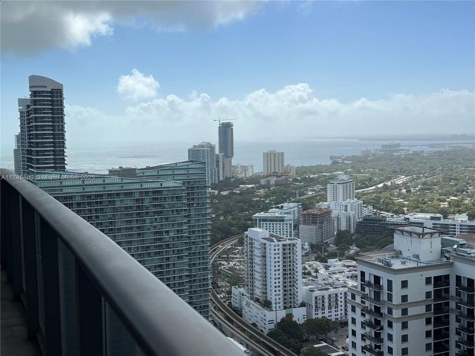 45 SW 9th St 4408, Miami, Florida 33130, Estados Unidos