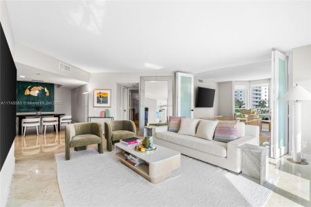 21055 Yacht Club Dr 702, Aventura, Florida 33180, USA