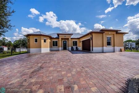 802 Poinsettia Ave, Lehigh Acres, Florida 33972