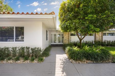 360 Menores Ave, Miami, Florida 33134, USA