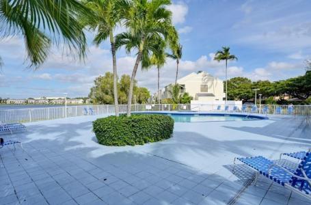 3425 NW 44th St 106, Oakland Park, Florida 33309, USA