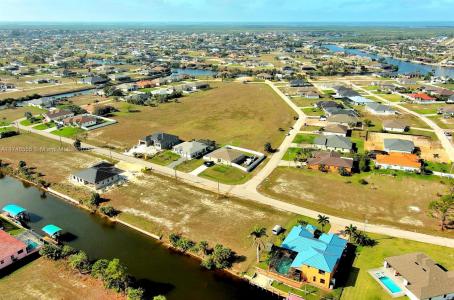 1939 NW 34th Pl, Cape Coral, Florida 33993, USA