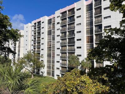 17011 N Bay Rd 507, Sunny Isles Beach, Florida 33160, USA
