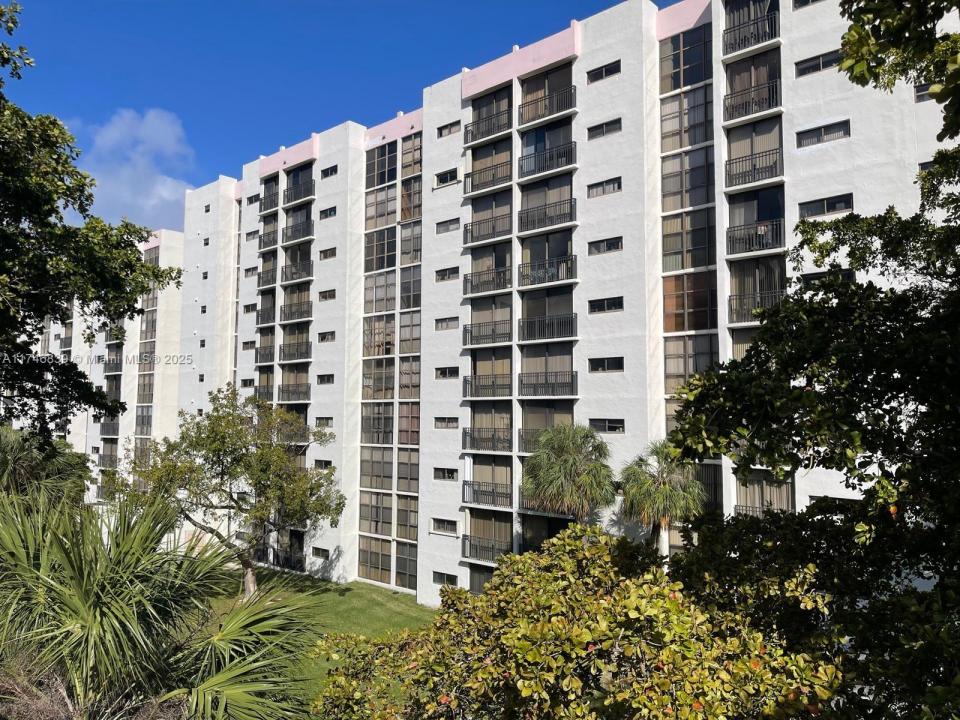 17011 N Bay Rd 507, Sunny Isles Beach, Florida 33160, Stati Uniti