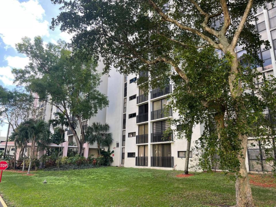 17011 N Bay Rd 507, Sunny Isles Beach, Florida 33160, Stati Uniti