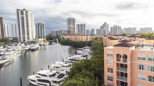 19999 E Country Club Dr 1/305, Aventura, Florida 33180, USA