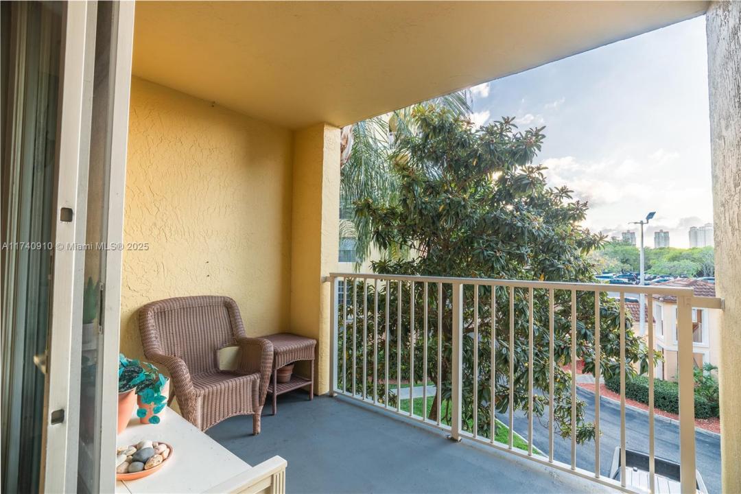 19999 E Country Club Dr 1/305, Aventura, فلوريدا 33180, الولايات المتحدة