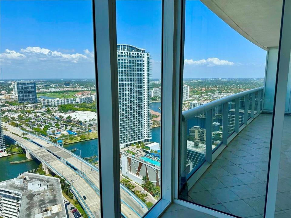 1800 S Ocean Dr 3908, Hallandale Beach, Florida 33009