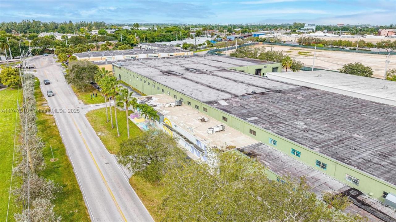 7007 N Waterway Dr, Miami, 佛罗里达州 33155, 美国