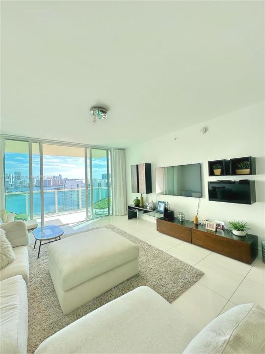 3330 NE 190th St 1517, Aventura, Florida 33180, Stati Uniti