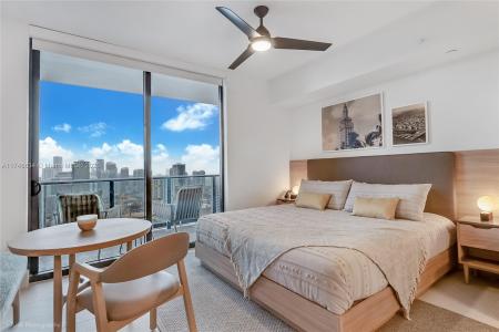 601 NE 1st Ave 4406, Miami, Florida 33132, USA