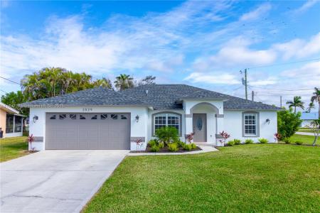 2529 SE 20th PL, Cape Coral, Florida 33904, USA