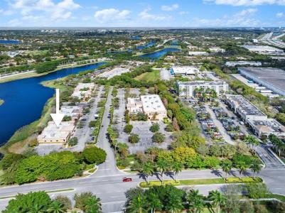 2233 N Commerce Pkwy, Weston, Florida 33326, Stati Uniti