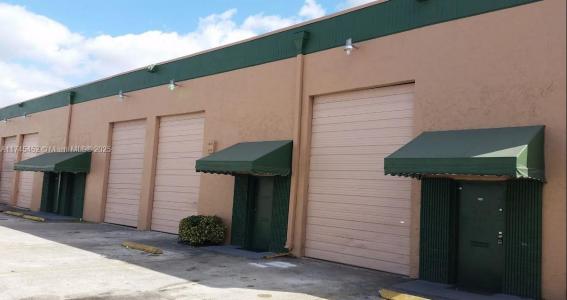 8527 NW 66 Street 8535-8537, Doral, Florida 33166, USA