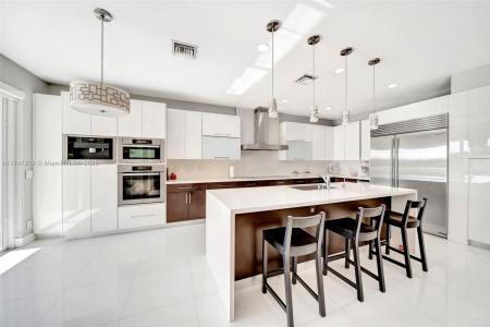4424 E Whitewater Ave, Weston, Florida 33332, USA