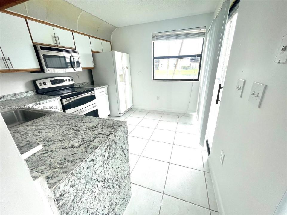 1042 Adams Ave 1042K, Homestead, Floride 33034, États-Unis