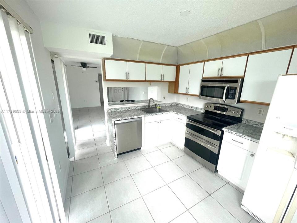 1042 Adams Ave 1042K, Homestead, Floride 33034, États-Unis