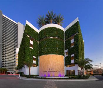 16385 Biscayne Blvd 1221, North Miami Beach, Florida 33160, USA