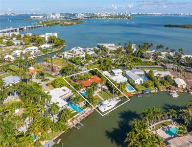 1070 Belle Meade Island Dr, Miami, Florida 33138, USA