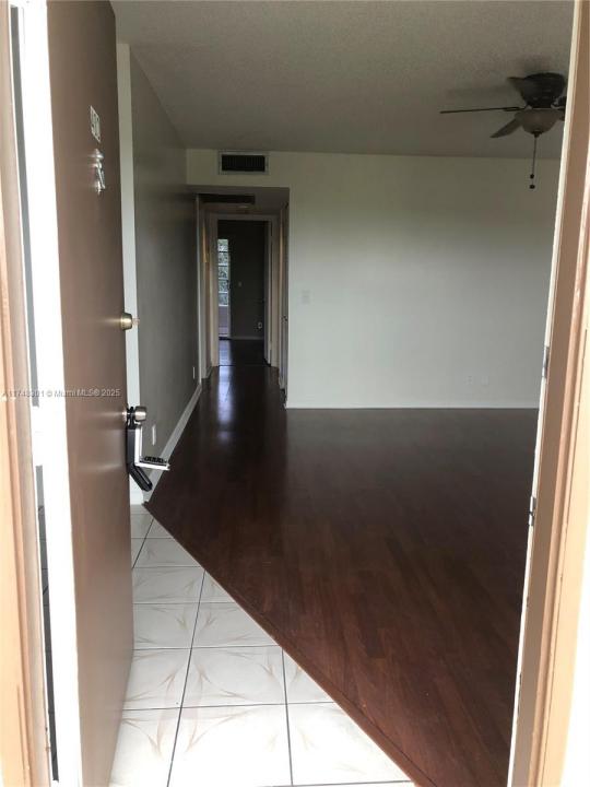 301 SW 135th Ave 402C, Pembroke Pines, Floride 33027, États-Unis