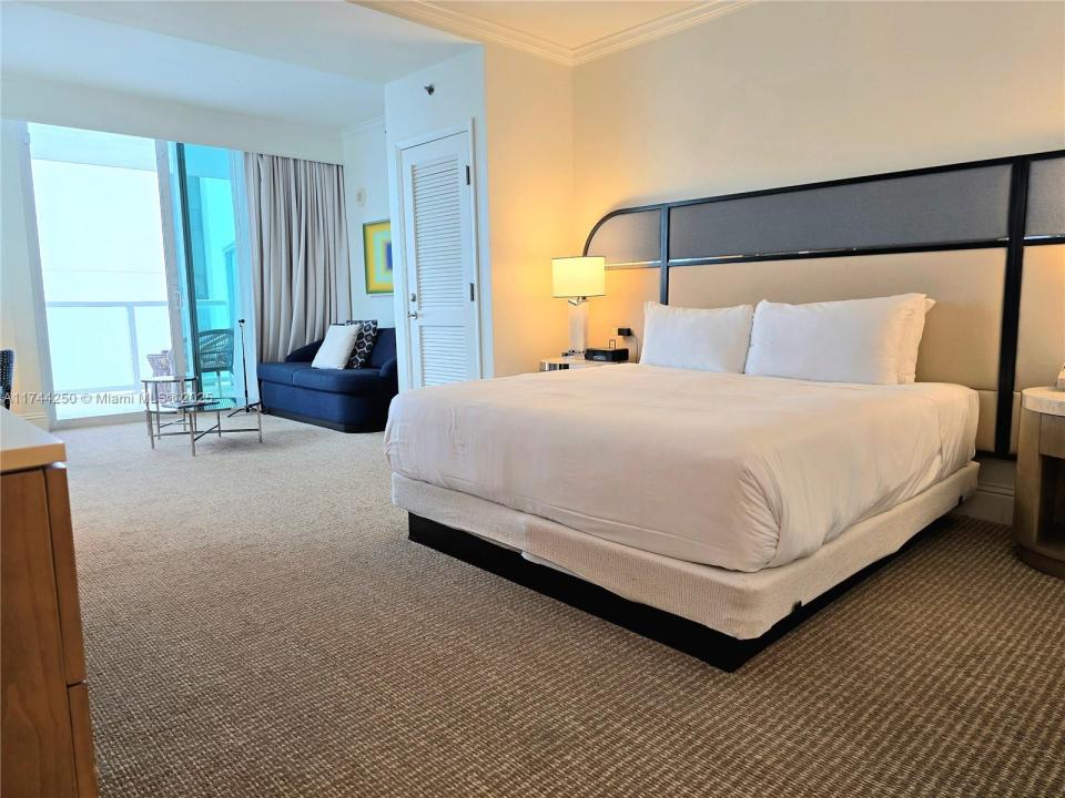 4401 Collins Ave 1401, Miami Beach, Florida 33140, HOA KỲ