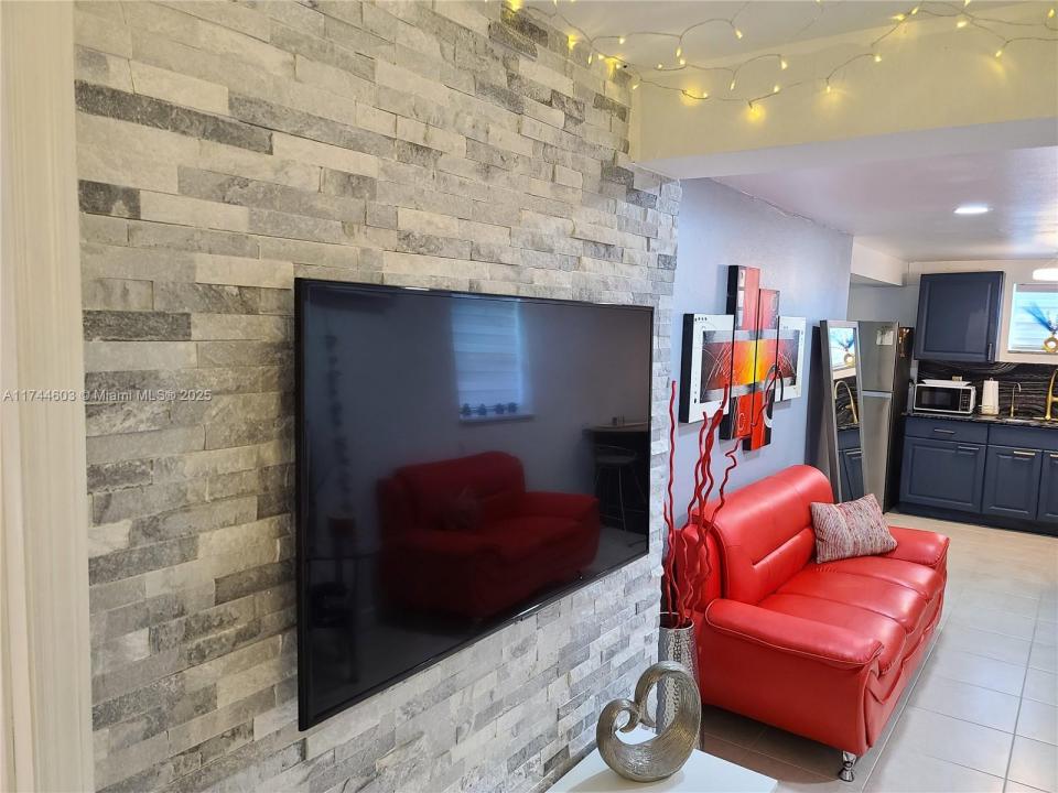 2242 Liberty St 1, Hollywood, Florida 33020