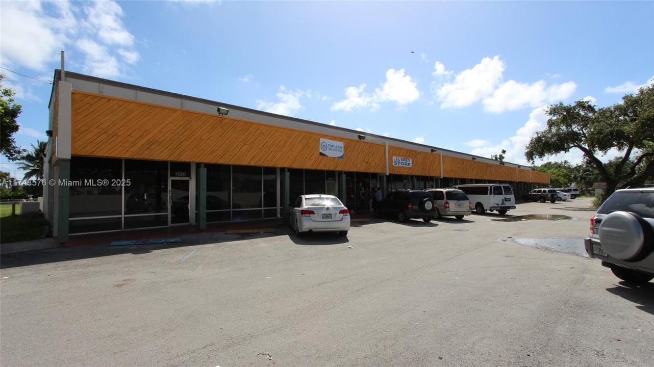 1620 NE 148 St 1646-1648, North Miami, Floride 33181, États-Unis